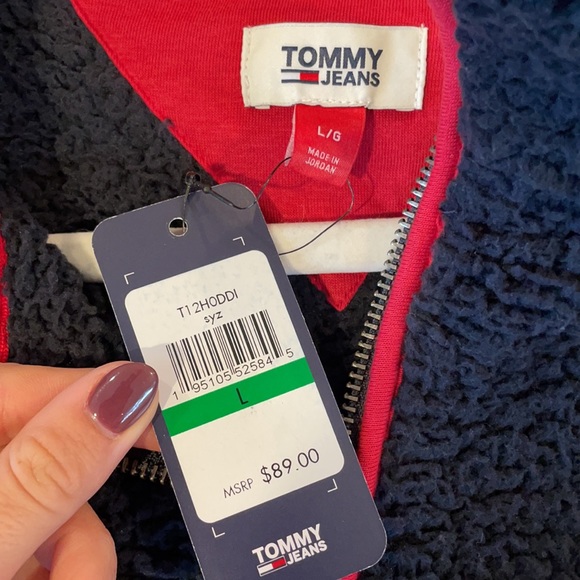 Large Tommy Hilfiger Jeans, crew neck, fleece jacket 💙❤️ - Picture 4 of 6
